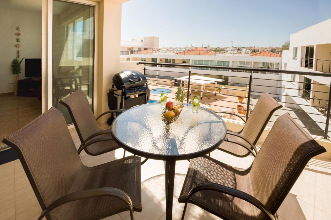 Seabreeze Apartment 200M Away From The Sea باراليمني المظهر الخارجي الصورة