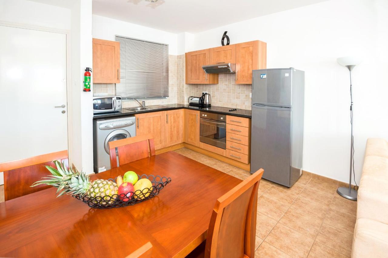 Seabreeze Apartment 200M Away From The Sea باراليمني المظهر الخارجي الصورة